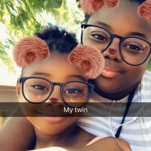 Meet your Posher, Mialeeya